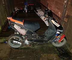aprilia sr moped for BREAKING