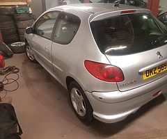 2005 205 - Image 3/9