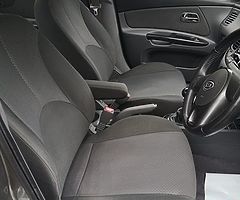 2010 KIA RIO 1.5 DIESEL N.C.T 02-20 TAX 04-19 - Image 7/10