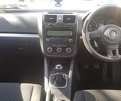 2010 VW Jetta 1.6 tdi - Image 4/5