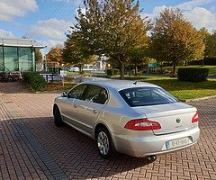 2010 Skoda Superb - Image 4/10