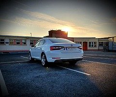Skoda Superb - Image 6/10