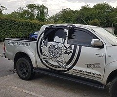 Toyota hilux low mialage