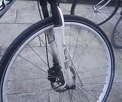 Kelly's hybrid bike - Image 7/8