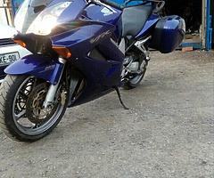 2005 vfr 800 abs full luggage - Image 5/5