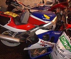 Motorbike - Image 3/3