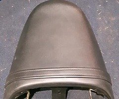 Triumph speed triple 955i rear seat
