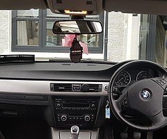 BMW 320d - Image 7/10
