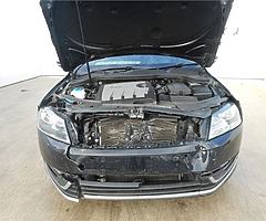 2015 VOLKSWAGEN PASSAT