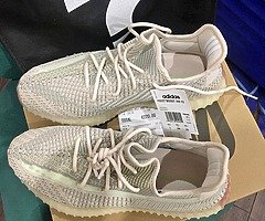 Yeezy Boost 350 V2 Citrin non reflective