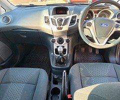 2010 Ford Fiesta 1.6 tdci titanium - Image 5/10