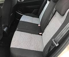 Peugeot 307 Nct 06/20 Tax 11/19 1.4 petrol manual 122000 kilometers - Image 7/7