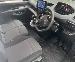 2019 Peugeot partner - Image 6/9