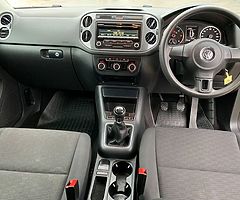 2013 Volkswagen Tiguan - Image 4/10