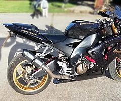 Kawasaki ninja zx10 r
