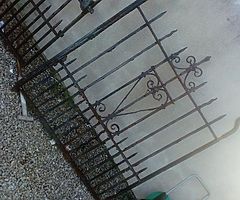 Gates - Image 7/7