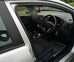 12 Kia Rio 1.25 £30 road tax  - Image 7/9