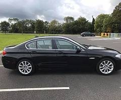 Bmw 5 series f10 1 owner service book - Image 5/10