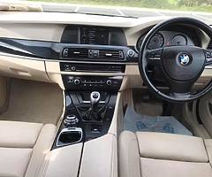 Bmw 5 series f10 1 owner service book - Image 7/10