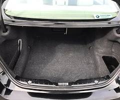 Bmw 5 series f10 1 owner service book - Image 10/10