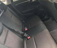 Honda Fit 2014 Hybrid Automatic - Image 9/10