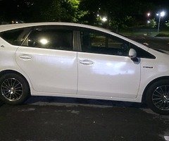Toyota Prius alpha 2012
