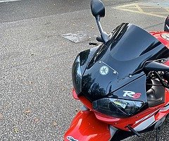 2002 YZF R6 - Image 4/10