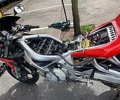 2002 YZF R6 - Image 9/10
