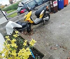 2005 Honda x8r x moped / scooter