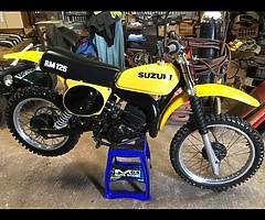 Suzuki RM125