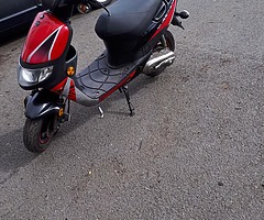 Keeway Hurricane Moped