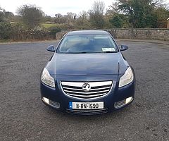 2011 insignia sri