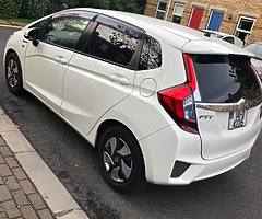 Honda Fit 2014 Hybrid Automatic (Quick sell)