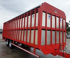 NEW 26FT HOGG LIVESTOCK TRAILER - Image 5/10