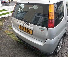 2004 Suzuki Ignis