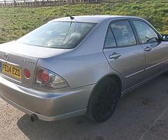 2004 Lexus is200 Le
