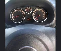 2010 opel coraa - Image 5/7