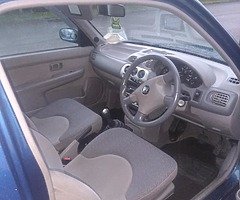 Nissan Micra 2001 - Image 5/6