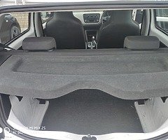 SEAT Mii 1.0 75hp SE SQ 4DR Auto 15 (2015)