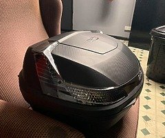 Top box and panniers with racks - Image 4/10
