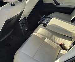 BMW 318i - Image 9/10