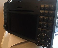 Mercedes Vito , Viano ,sprinter radio player for sale.