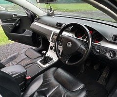 2008 Volkswagen Passat Highline 2.0 TDI (LOW MILEAGE) - Image 7/10