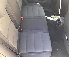 Volswagen golf - Image 7/10