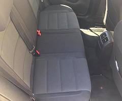 Volswagen golf - Image 9/10