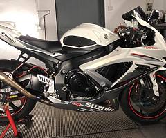 Suzuki gsxr 750 - Image 4/4
