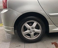 Toyota Corolla - Image 7/7