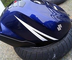 Gsxr 600/750 k4/k5 tank & screens