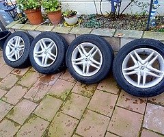Tyres 195 65 15 as new alloys included