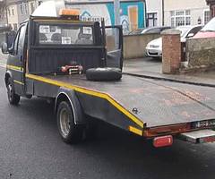 Smiley face ford Transit Recovery truck - Image 6/6
